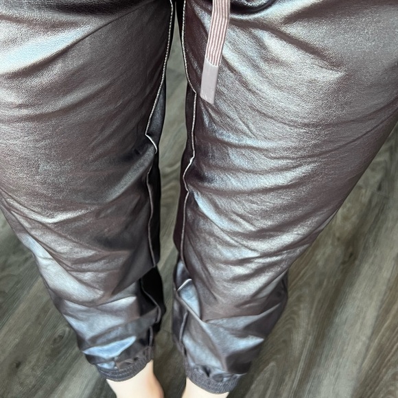 Zara leather joggers / pants size XS - Picture 2 of 7